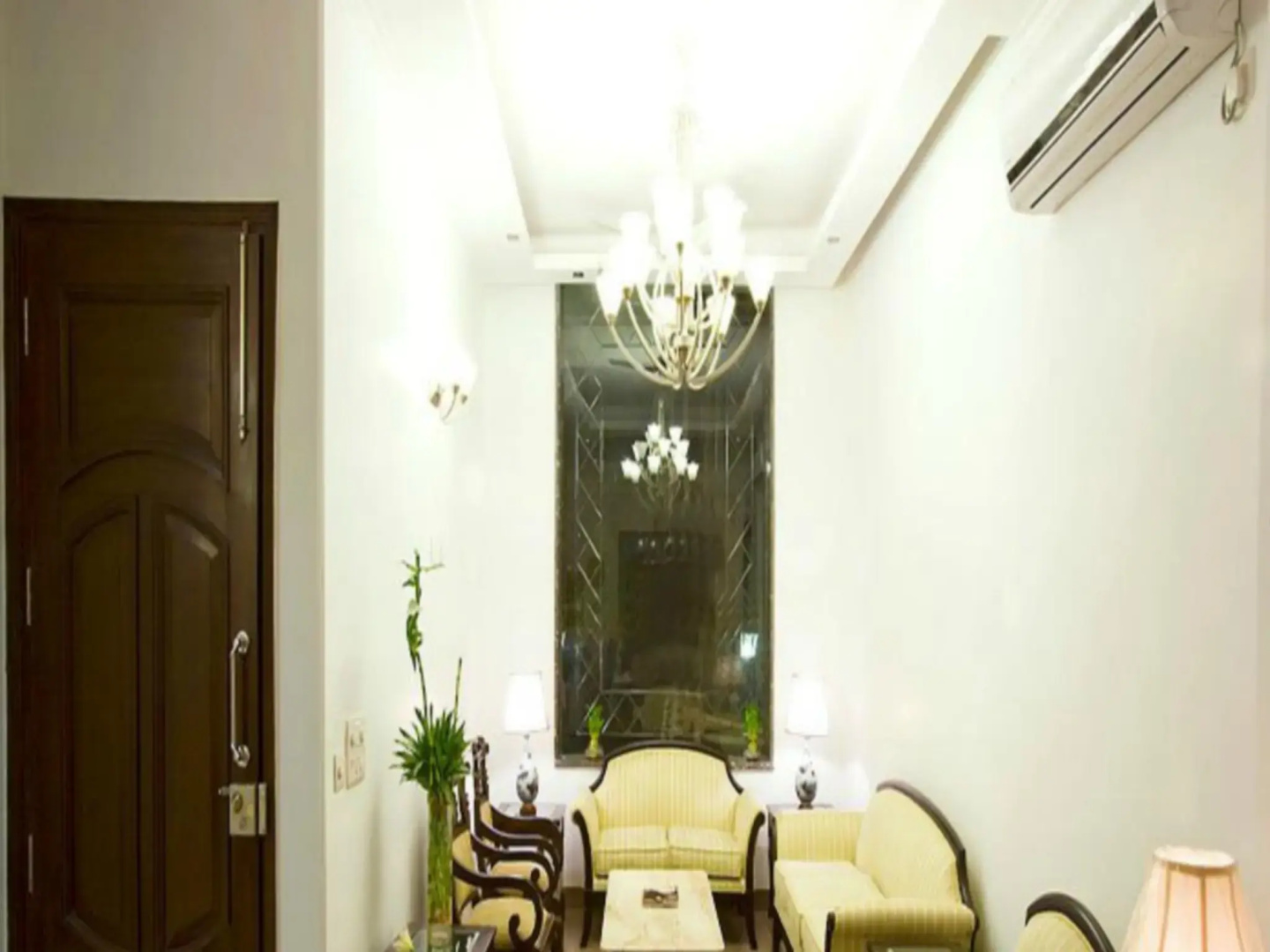Foto - Evergreen Suites Defence Colony
