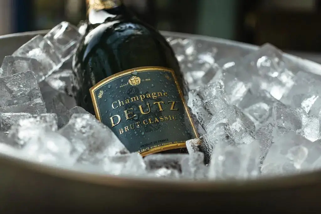 Photo - Hotel Montbrillant