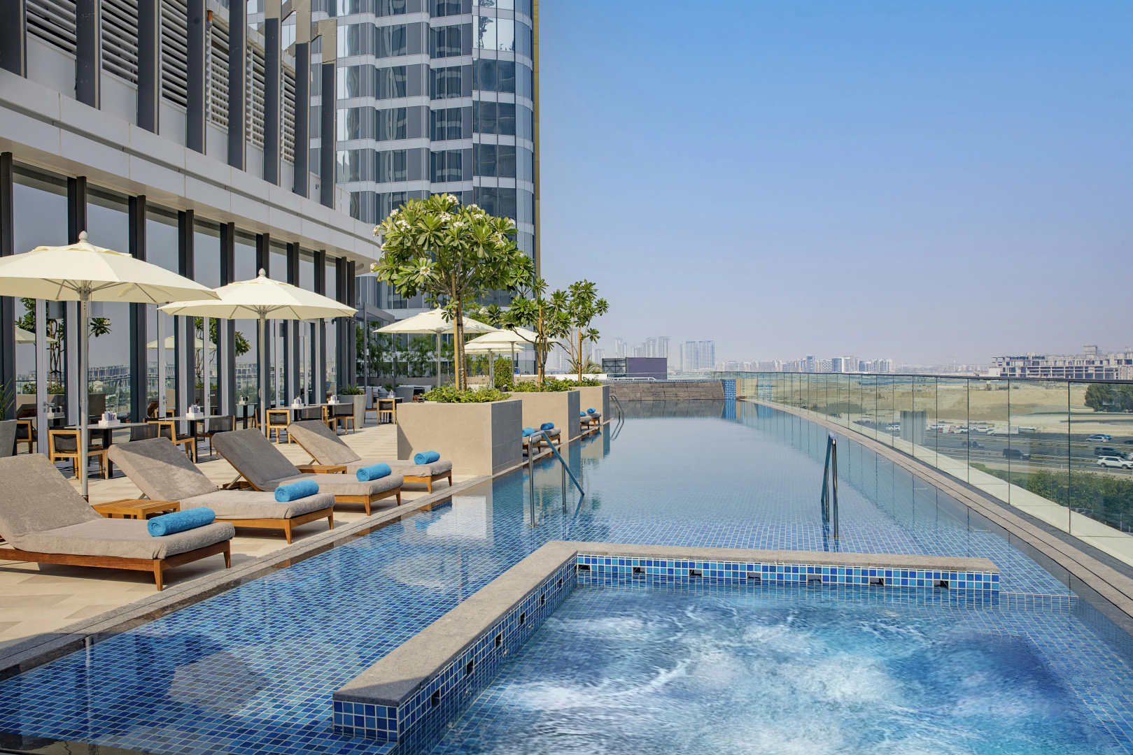 Photo - Embassy Suites By Hilton Dubai Business Bay