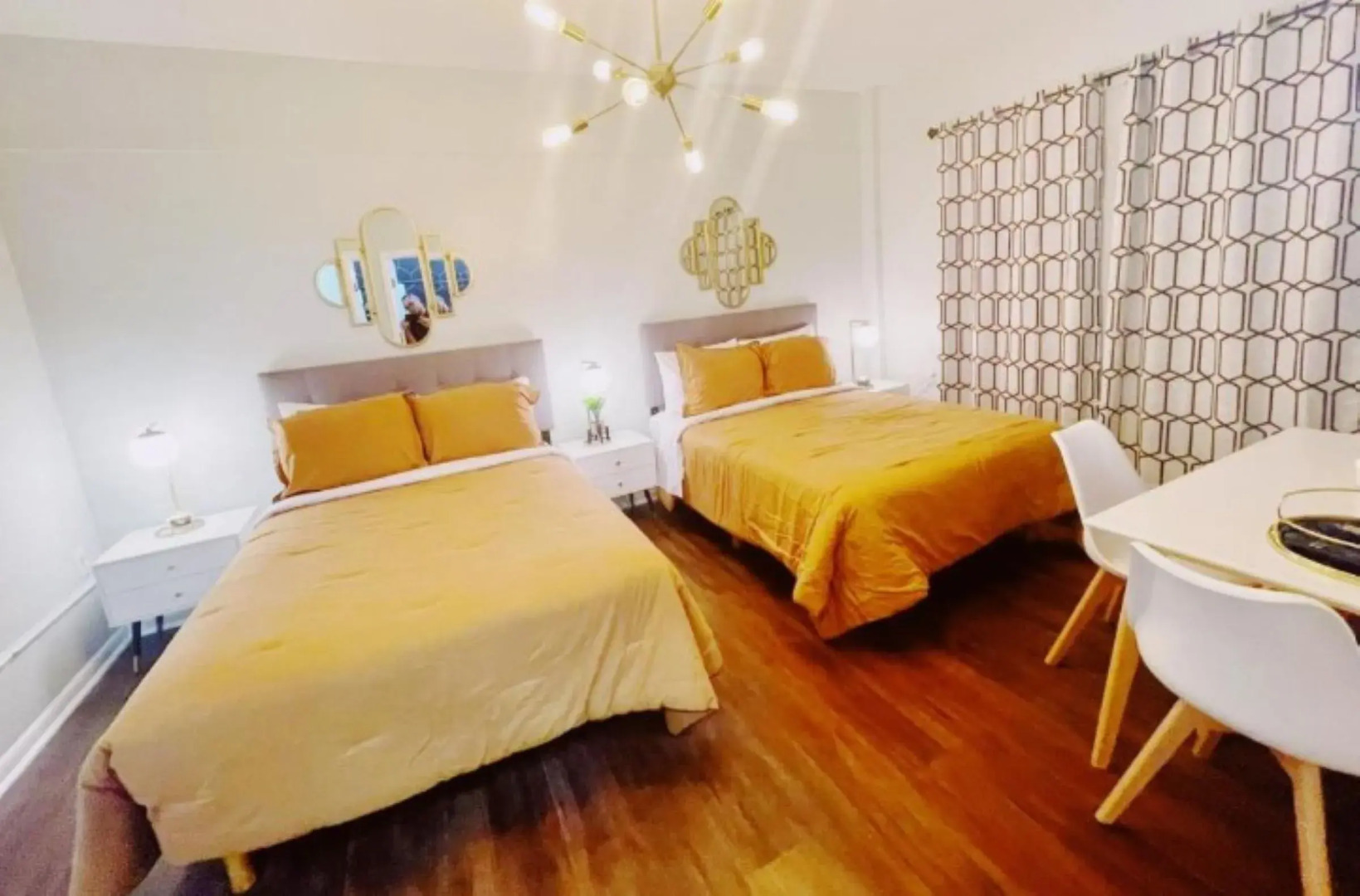 Photo - Nine20 Collins Apartments by Lowkl