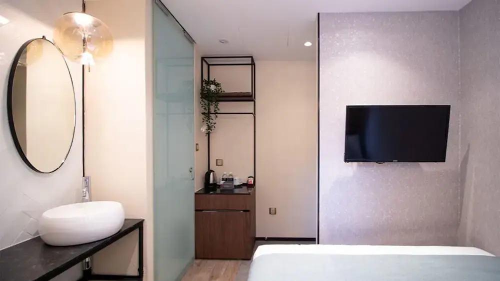 Photo - Hotel Calmo Hamilton