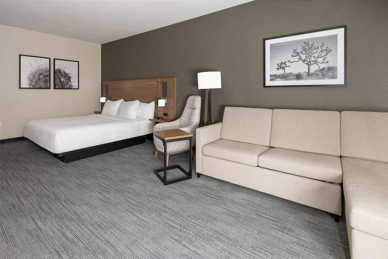 Photo - La Quinta Inn & Suites by Wyndham Phoenix West / Glendale