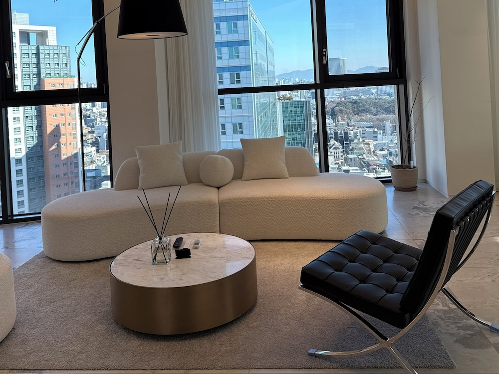 Photo - Caelum Black Gangnam Luxury Residence