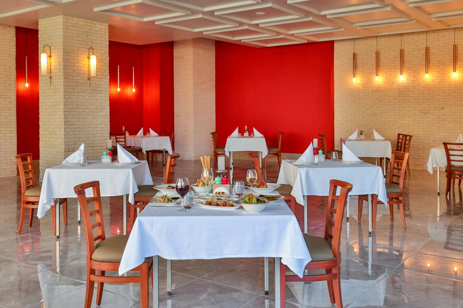 Photo - Crystal Centro Pearl Collection - Ultimate All Inclusive