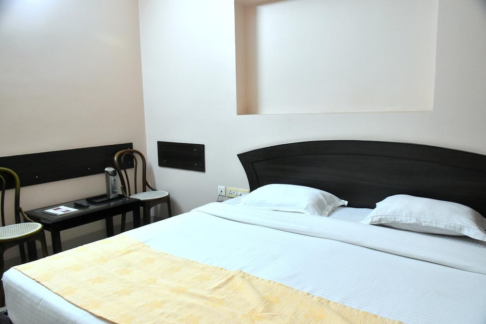 Hotel City Grand