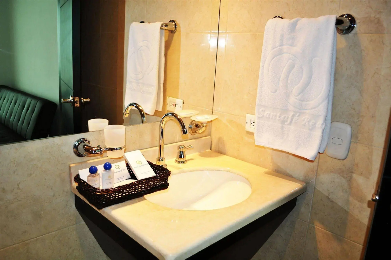 Photo - Hotel Santafe Real