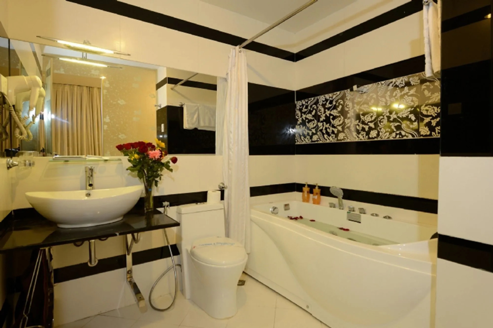 Photo - Golden Star Hotel