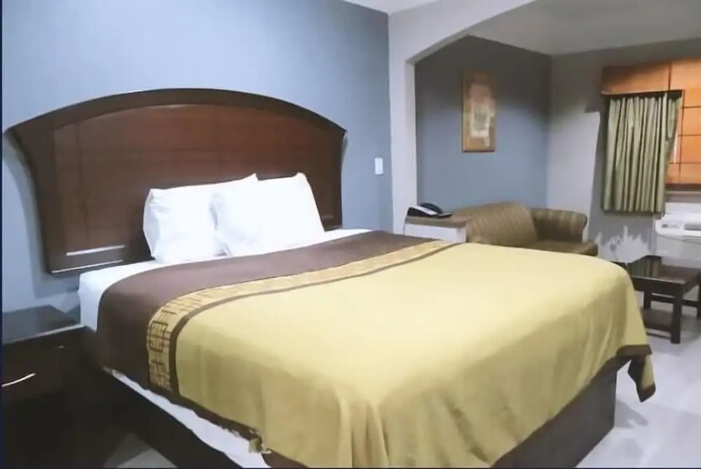 Foto - Hotel O Regency Suites Houston - IAH Beltway 8