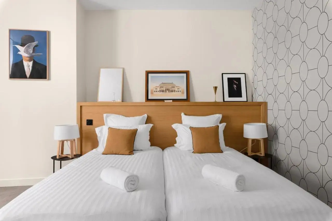 Photo - Le Phenix Hotel