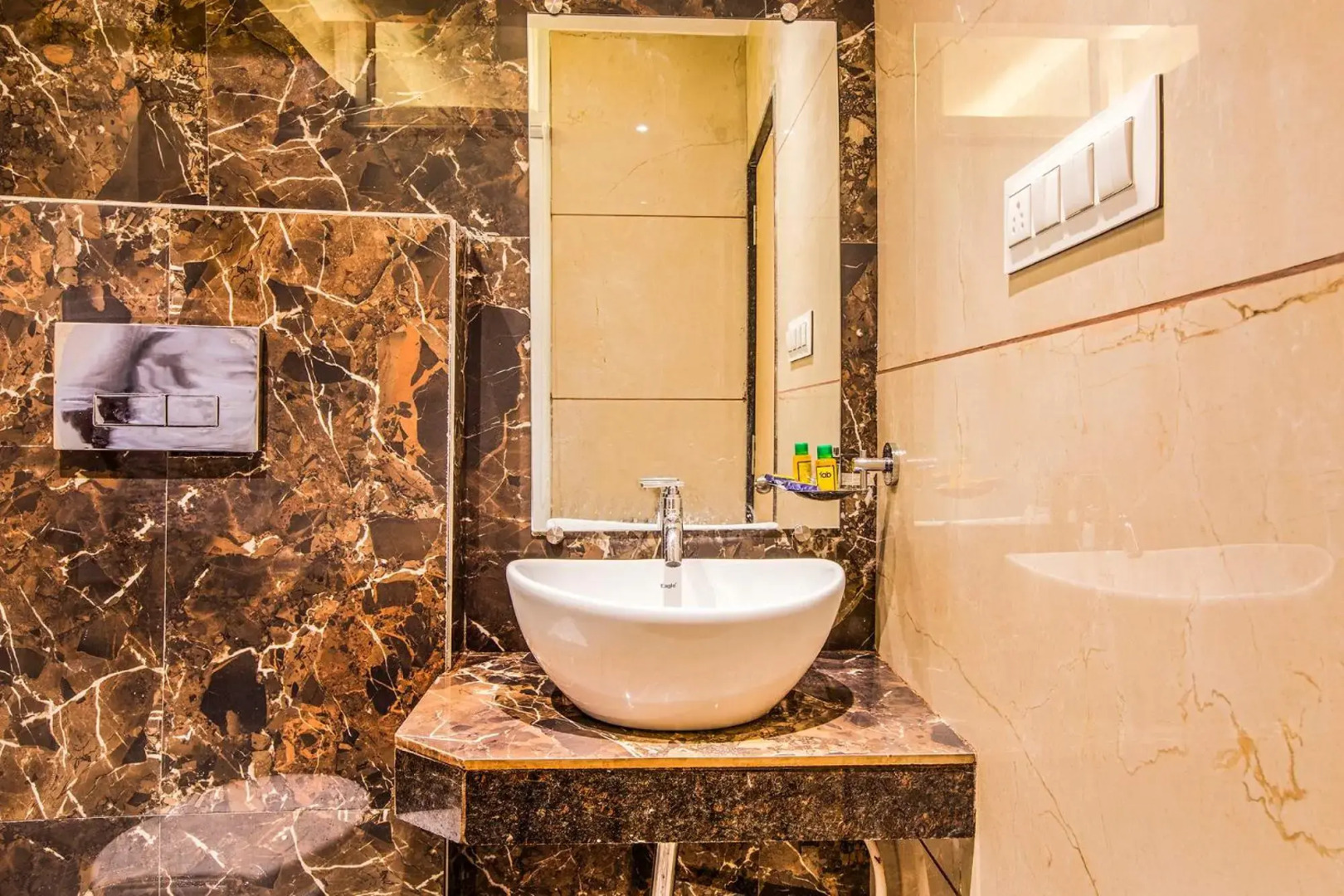 Foto - FabHotel Spring Inn - Nr Borivali Station