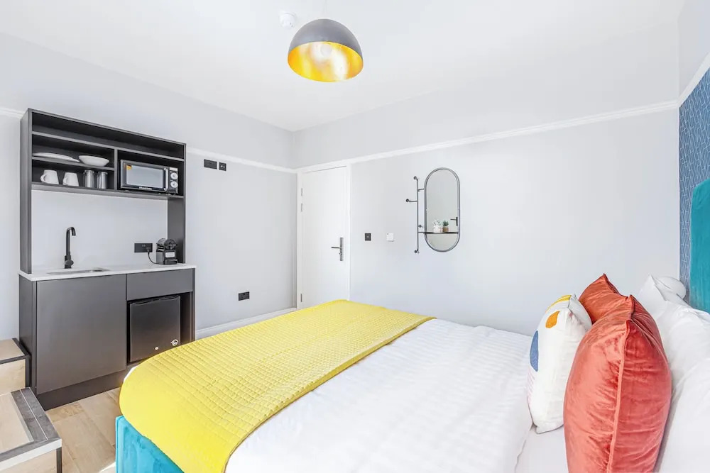 Photo - Bob W London Earl's Court - Philbeach Gardens