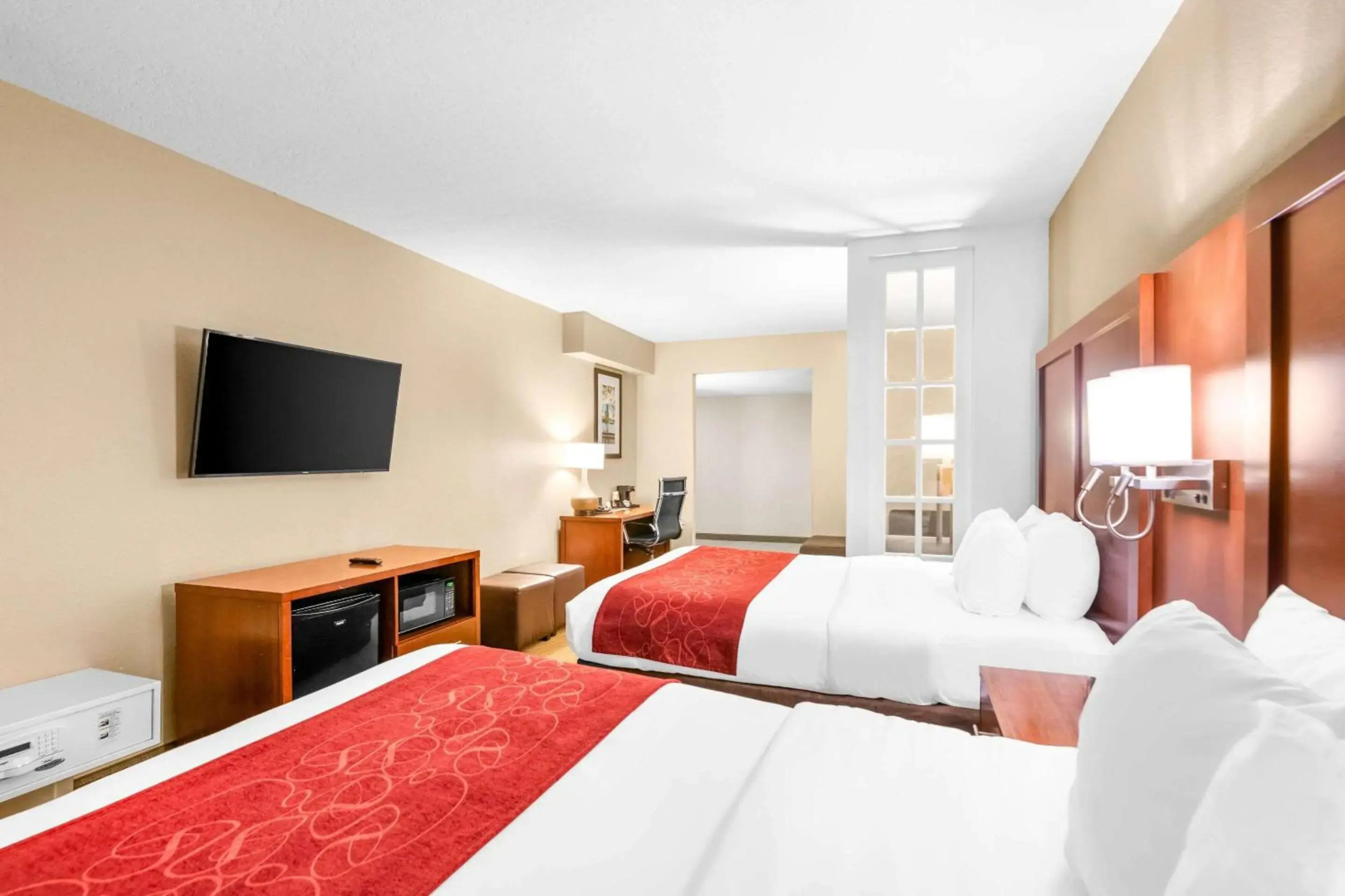 Photo - Comfort Suites Orlando Airport