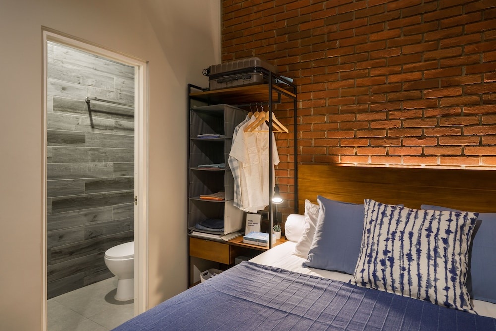Cove W Suites