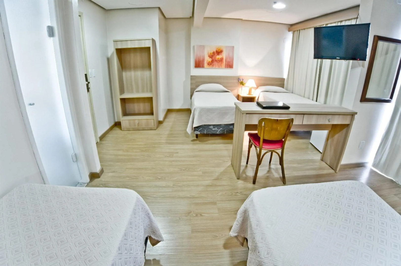 Foto - Hotel Dan Inn Porto Alegre
