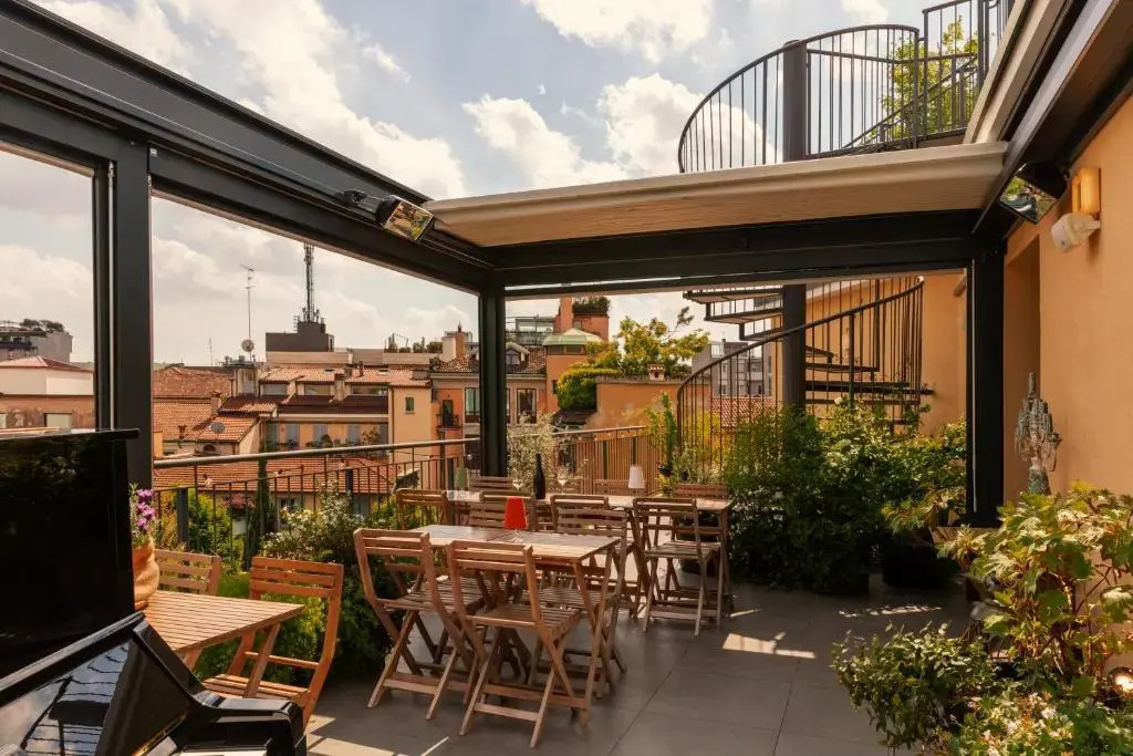 Photo - Bob W Milan Ticinese