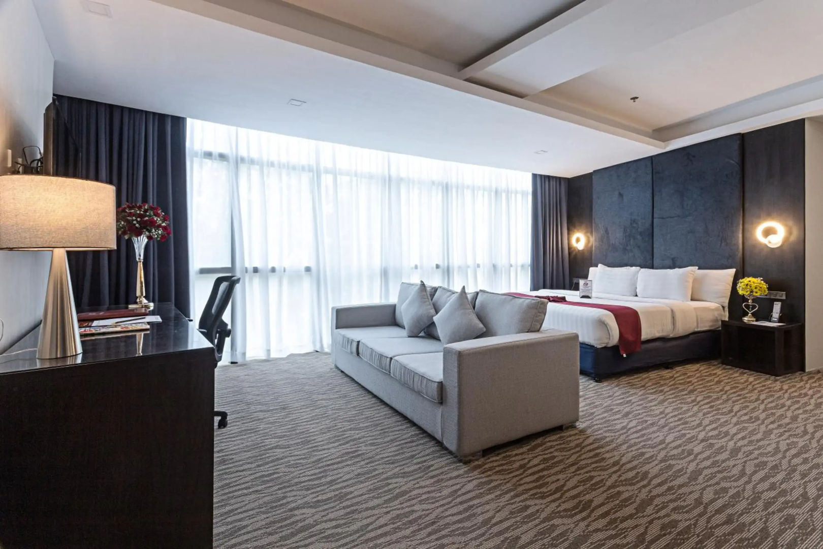 Foto - Sarrosa International Hotel and Residential Suites