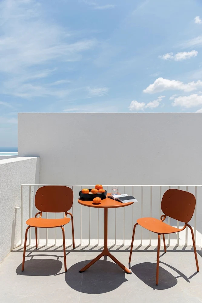 Photo - Neo Suites
