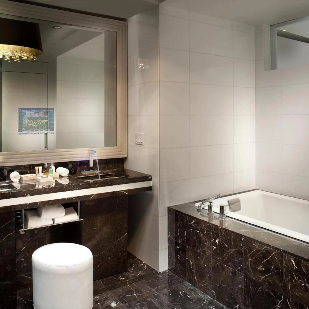 Photo - Hotel Beaux Arts, Autograph Collection