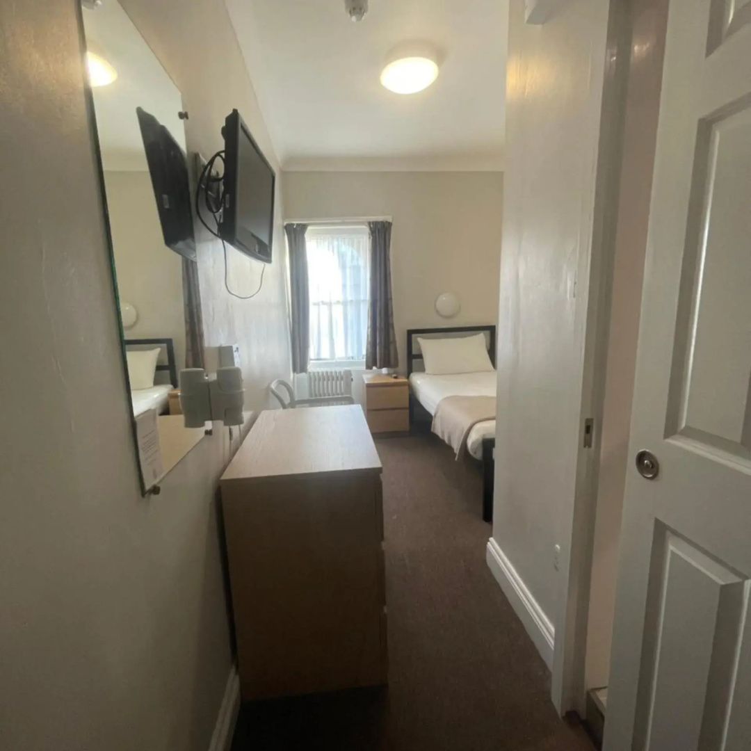 Photo - Lords Hotel