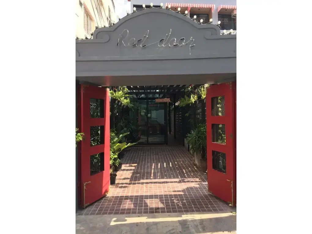 Photo - Red Door Samsen Hotel, Bangkok