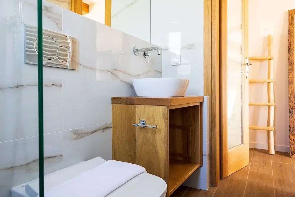 Photo - Almi of Naxos