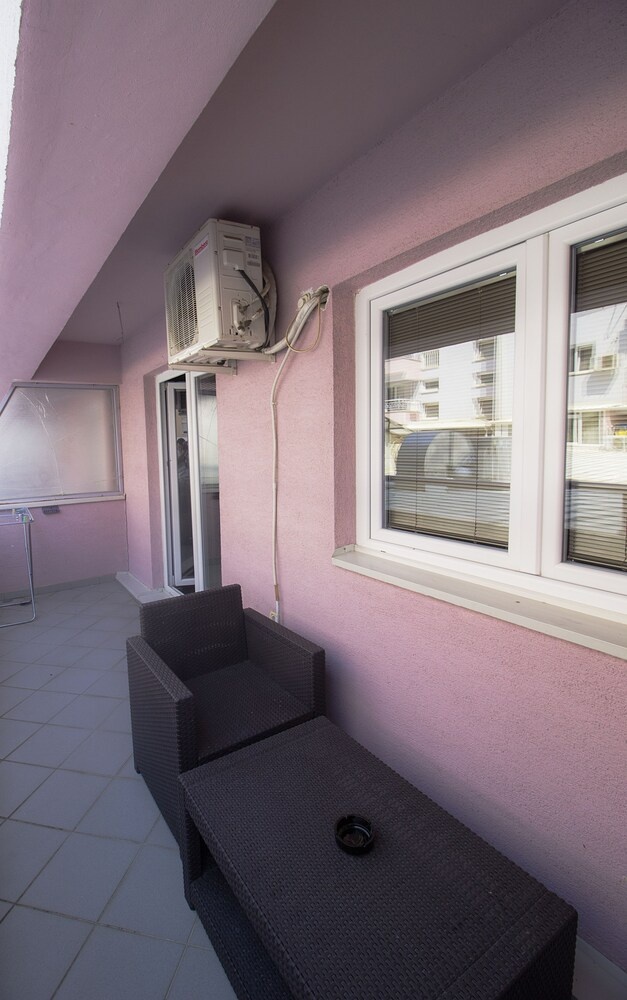 Darni Apartment 3