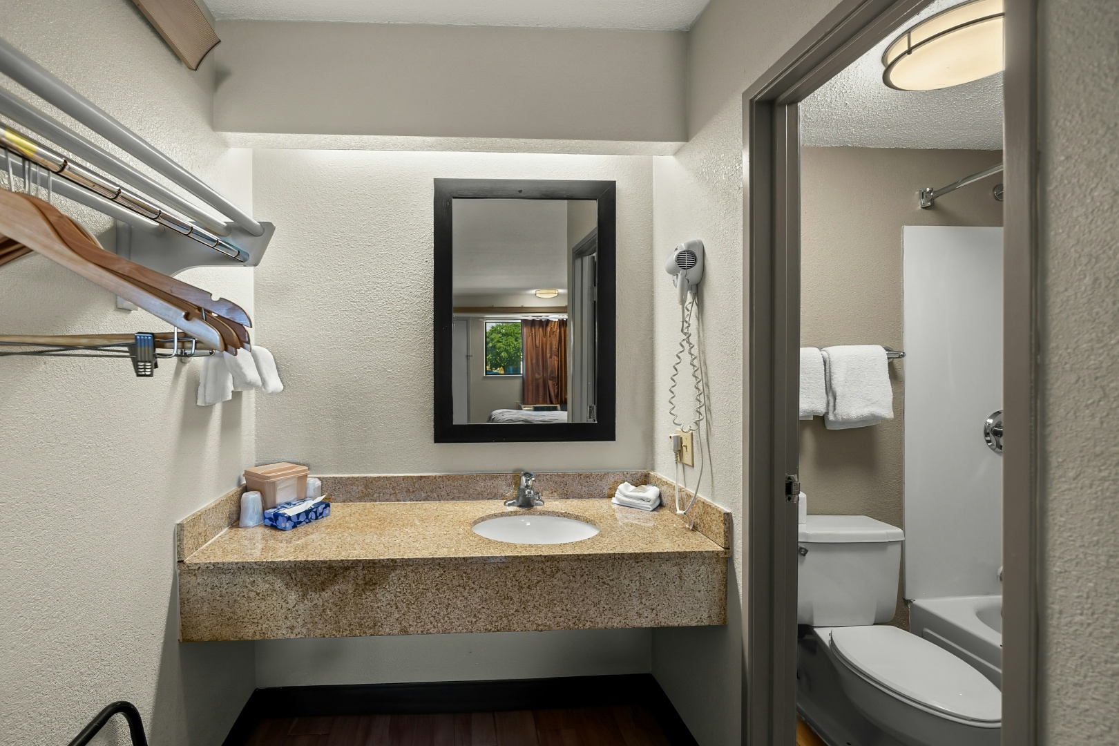 Photo - Red Roof Inn Dallas - DFW Airport North
