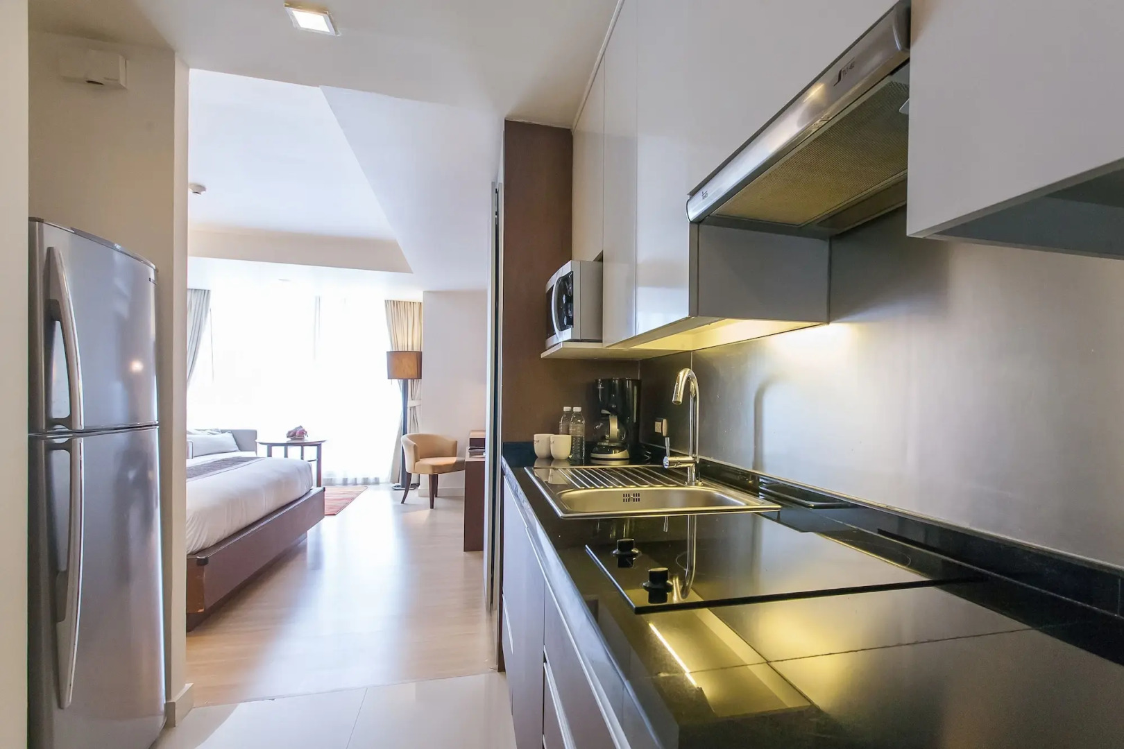 Photo - Oakwood Residence Sukhumvit 24 Bangkok