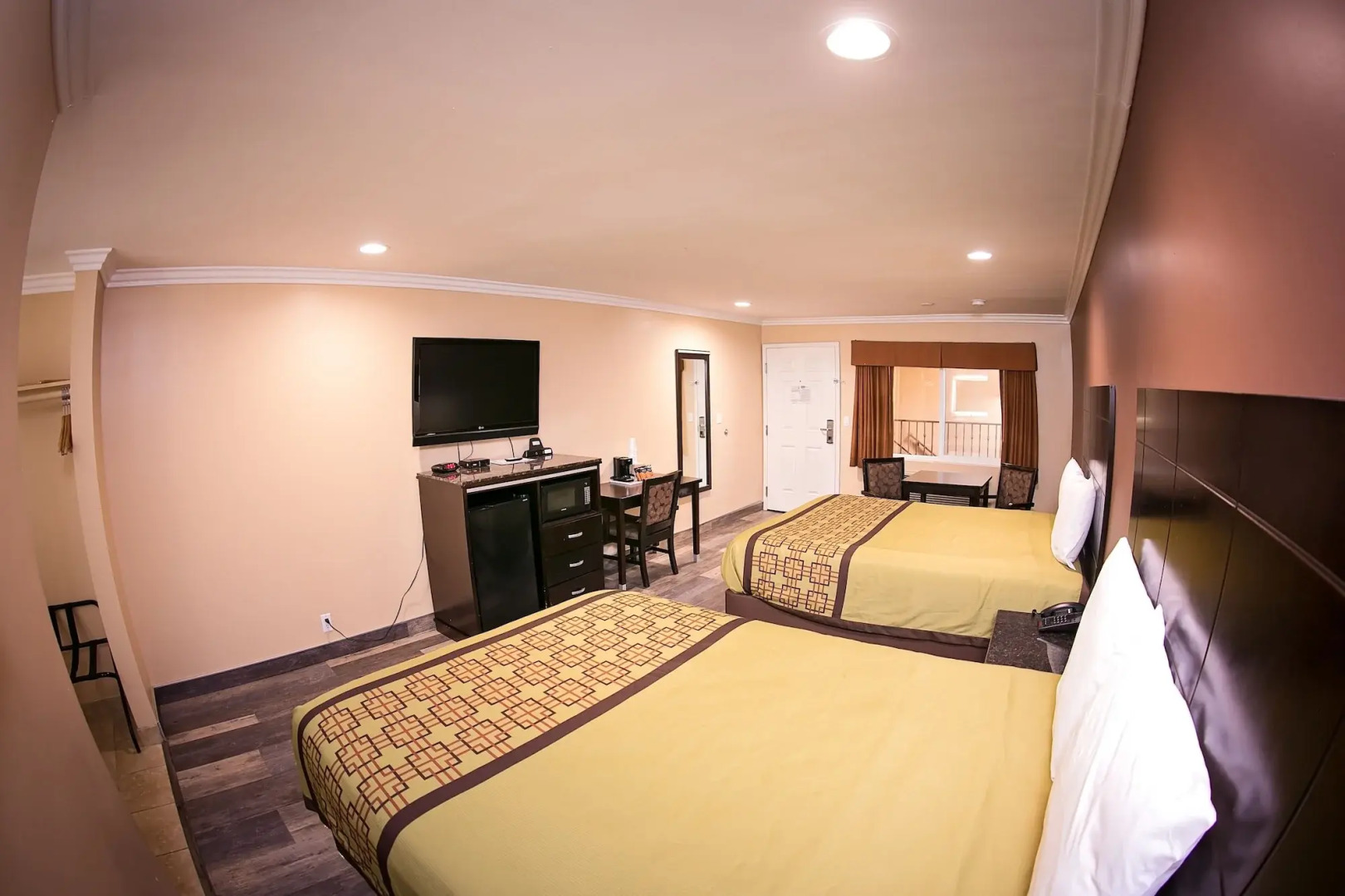 Photo - Rodeway Inn & Suites Bellflower