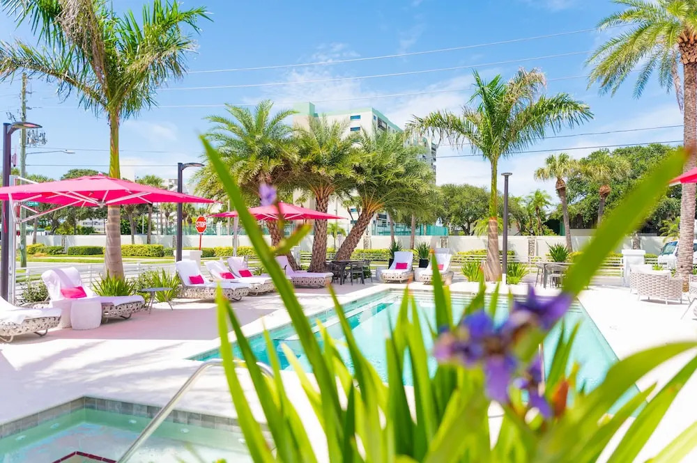 Photo - The Saint Hotel