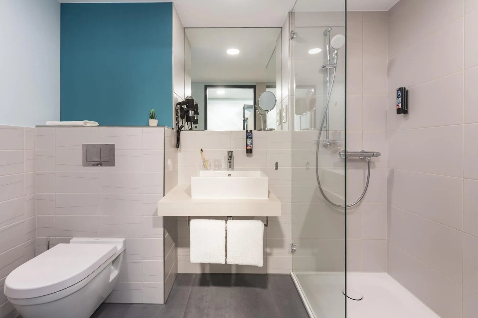 Foto - Holiday Inn - the niu, Seven Dusseldorf Ost by IHG