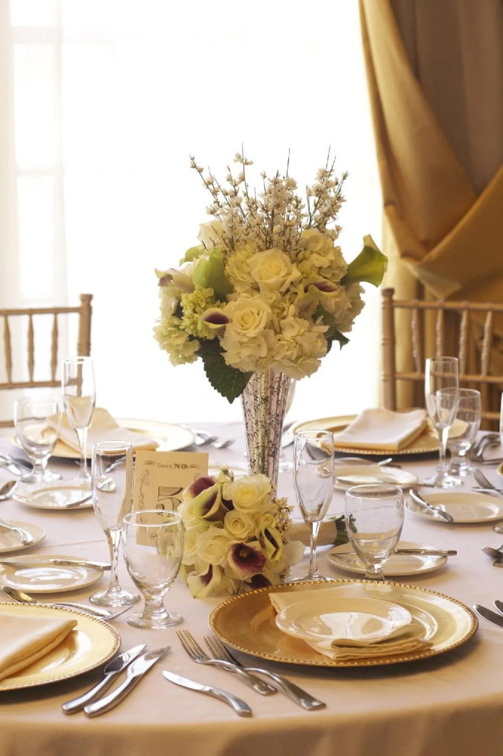 Photo - Warwick Melrose Hotel