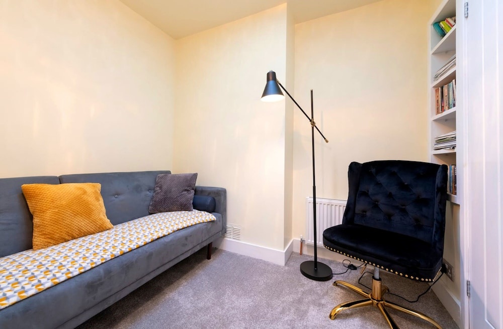 Temple Twenty5 - A Newly Refurbished, Modern Style Large 3 Bedroom House