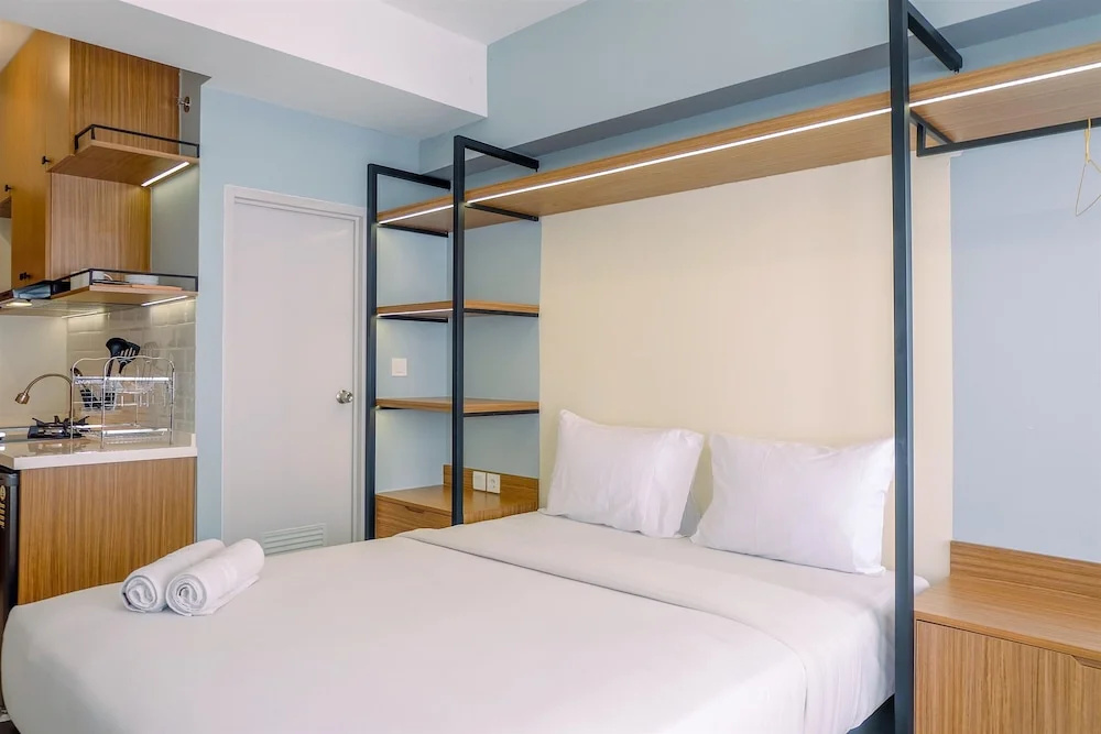 Fancy and Nice Studio at Podomoro Golf View Apartment