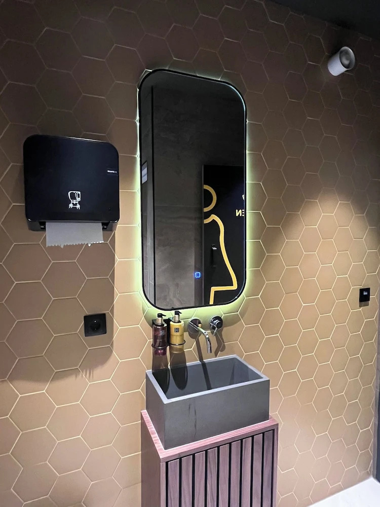 Foto - The Hyve Capsule hostel Amsterdam