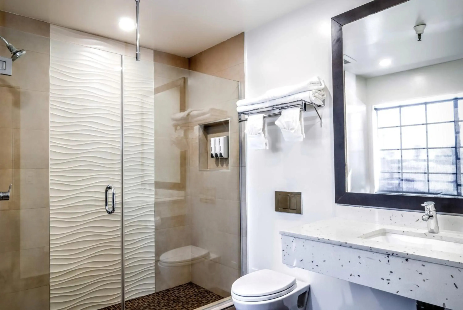 Photo - Redondo Pier Inn