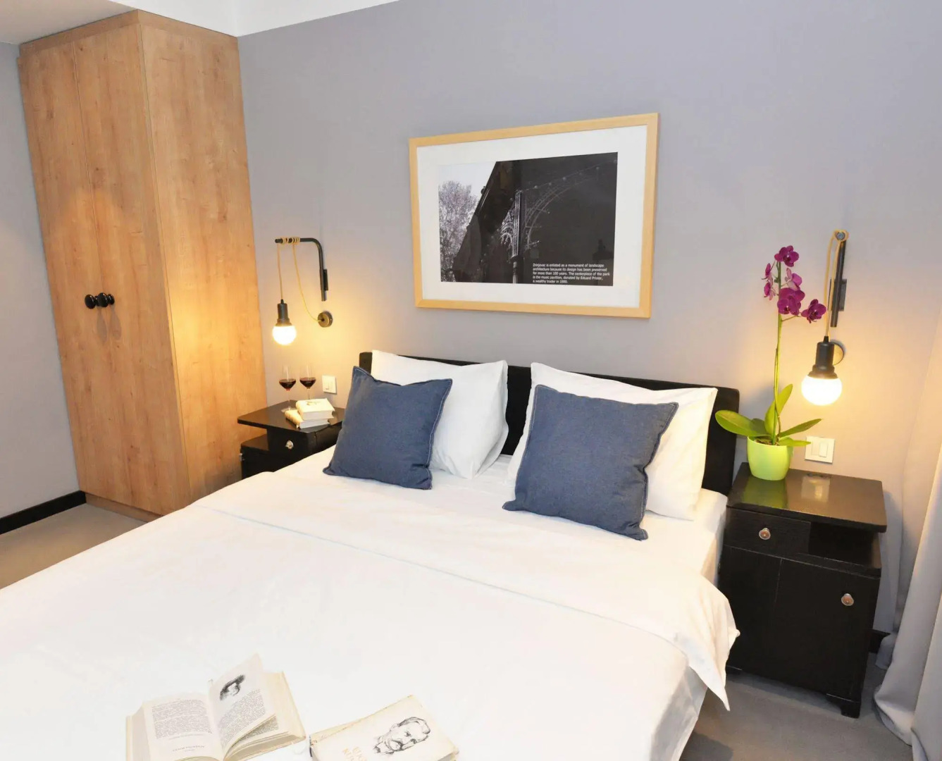 Photo - The Loop Hotel