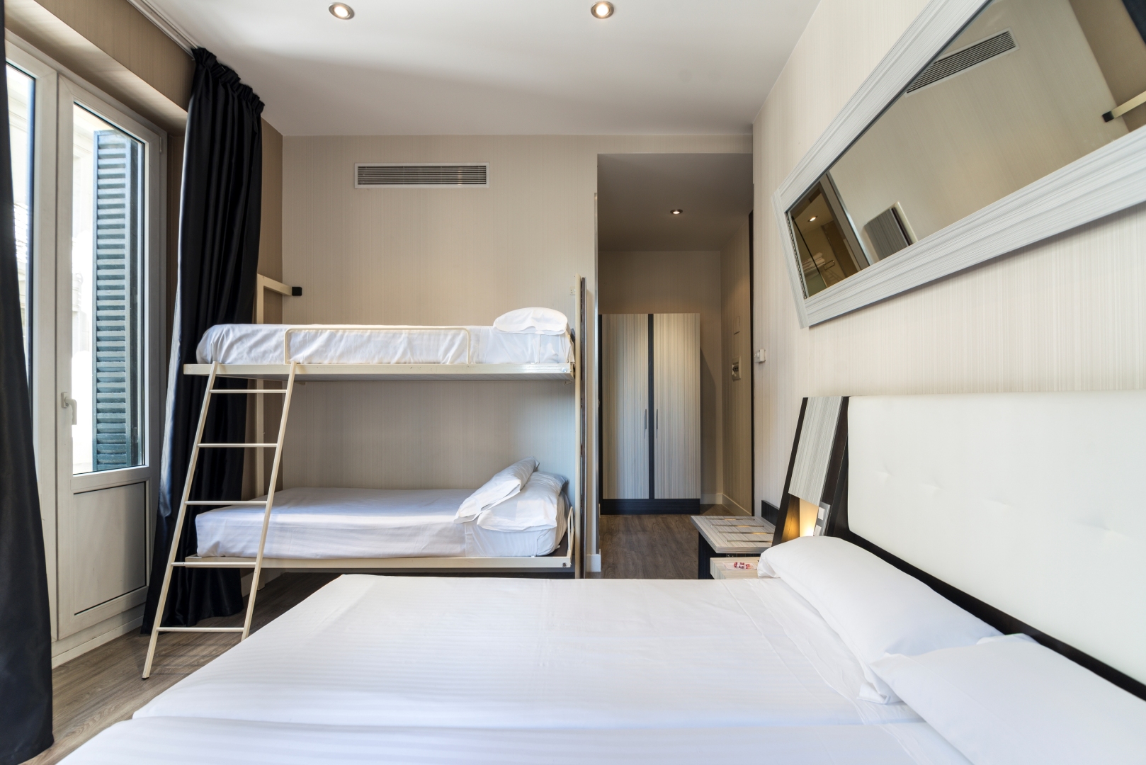 Foto - Petit Palace Triball