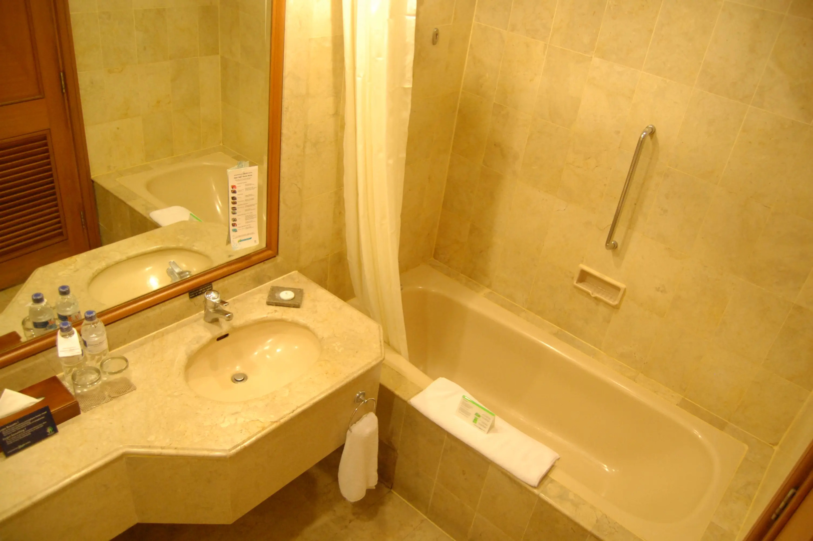 Foto - Loman Park Hotel Yogyakarta