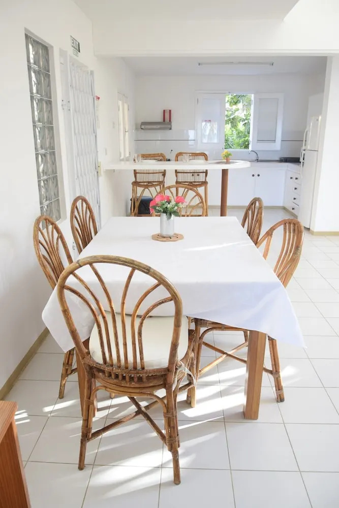 Foto - Résidence Les Banians - Complexe privé en bord de mer avec piscine