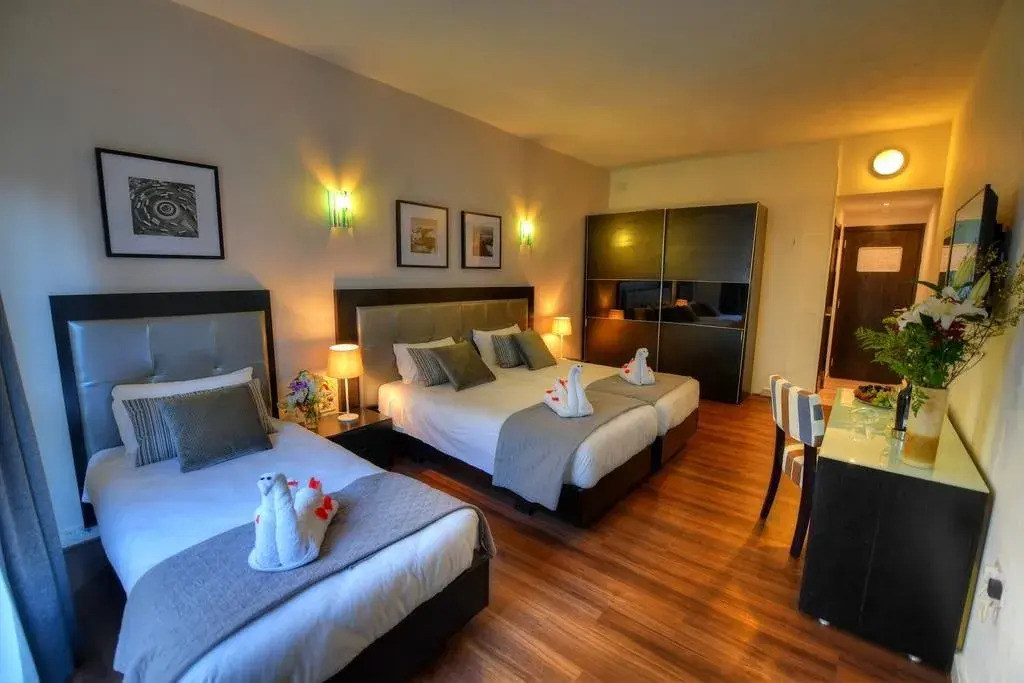 Photo - St. Julian's Bay Hotel