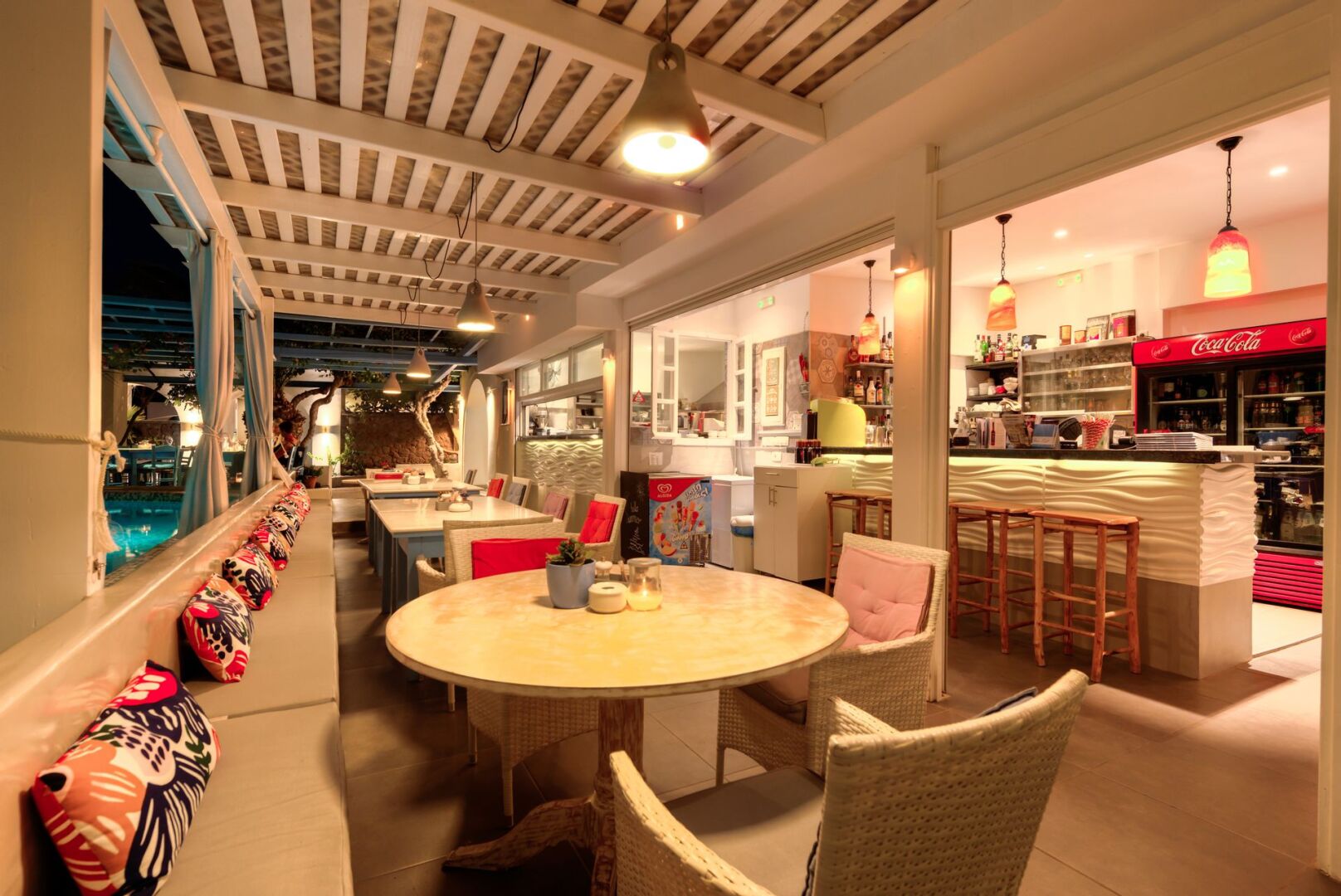 Photo - Sigalas Beach Hotel