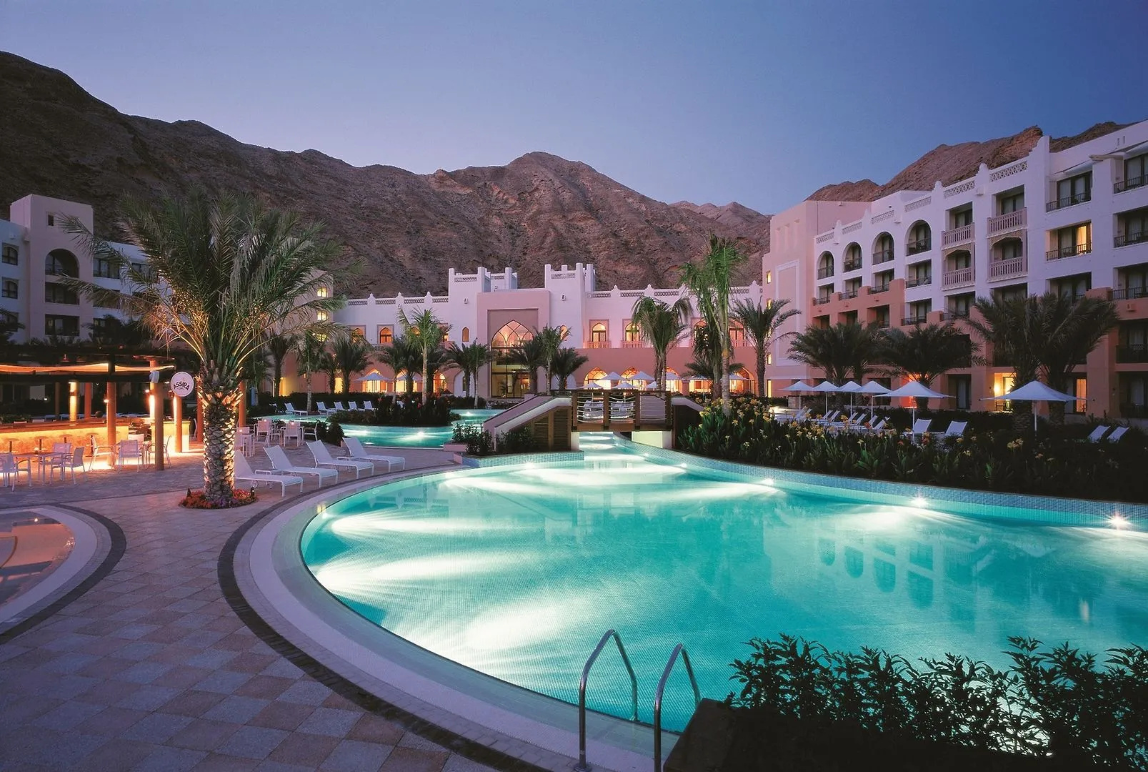 Photo - Shangri-La's Barr Al Jissah Resort & Spa — Al Waha Hotel