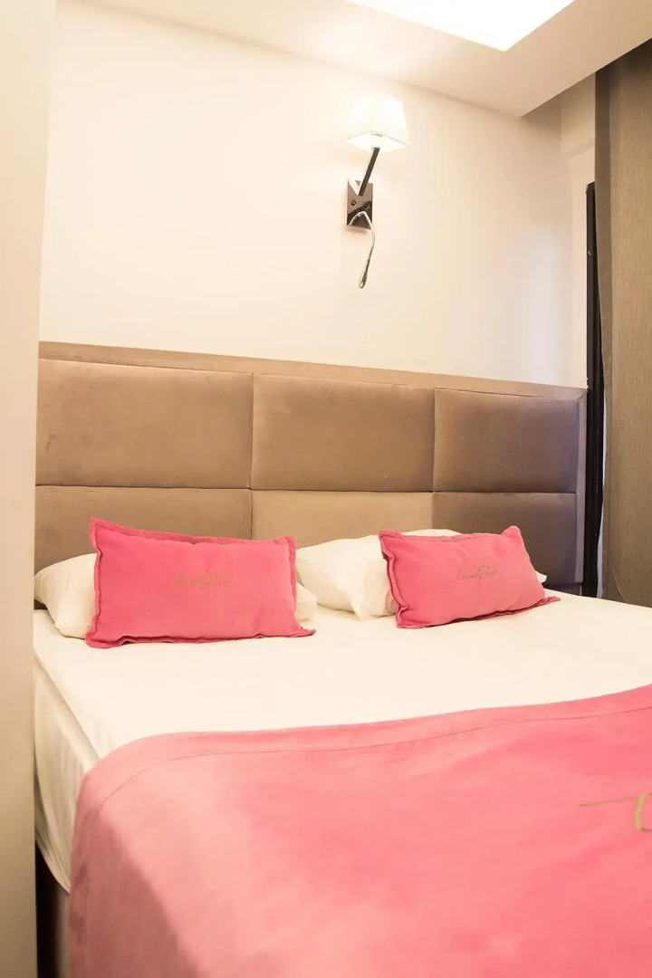 Photo - The 22 Hotel