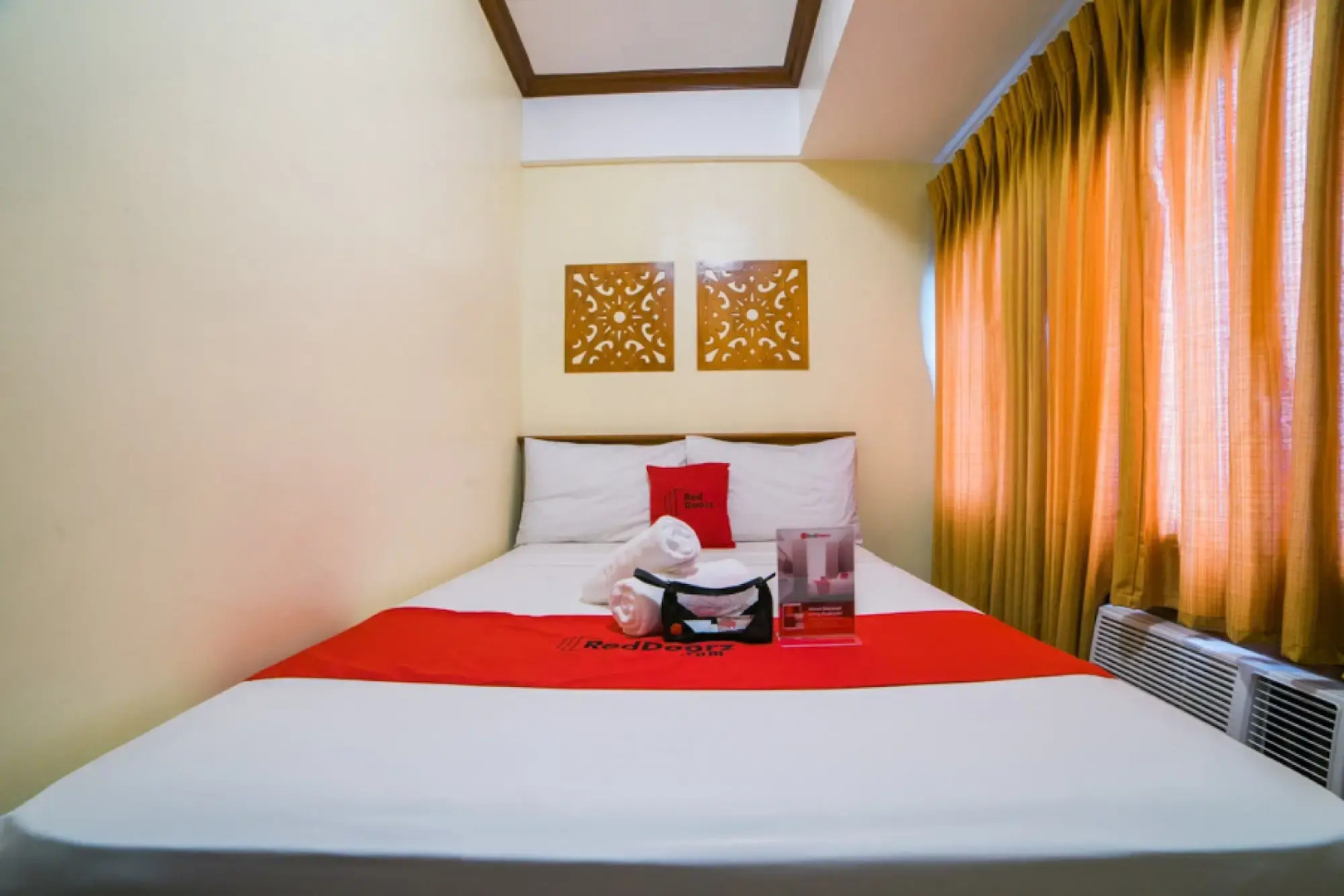 Foto - RedDoorz at Moonwalk Paranaque