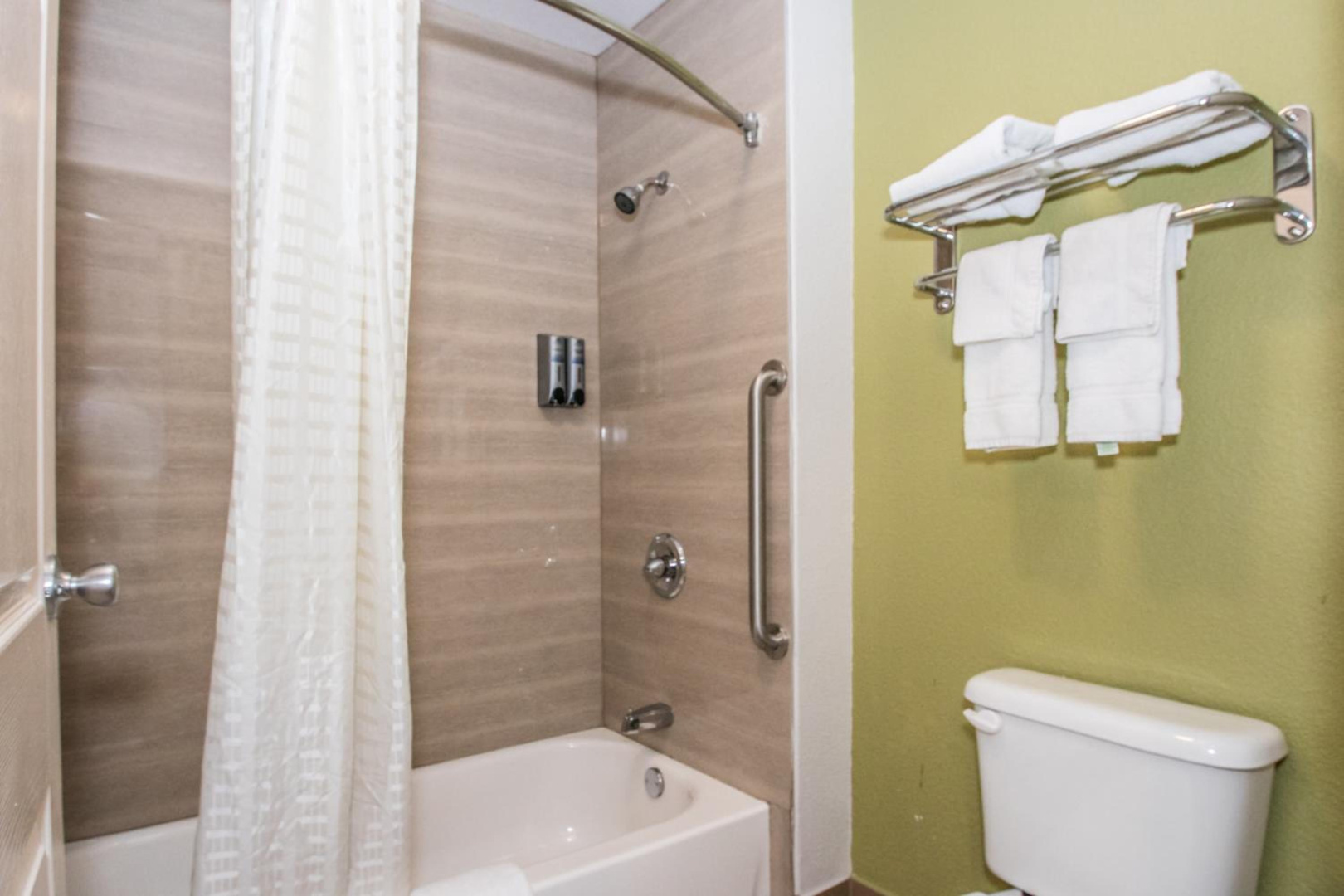 Photo - Americas Best Value Inn Fort Worth