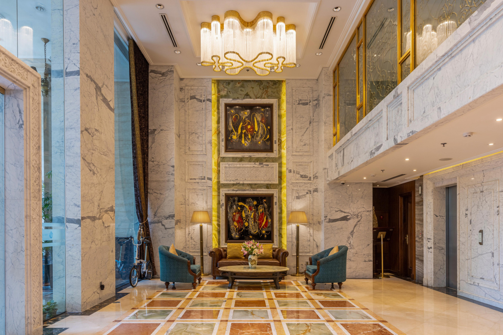 Photo - The Lapis Hotel