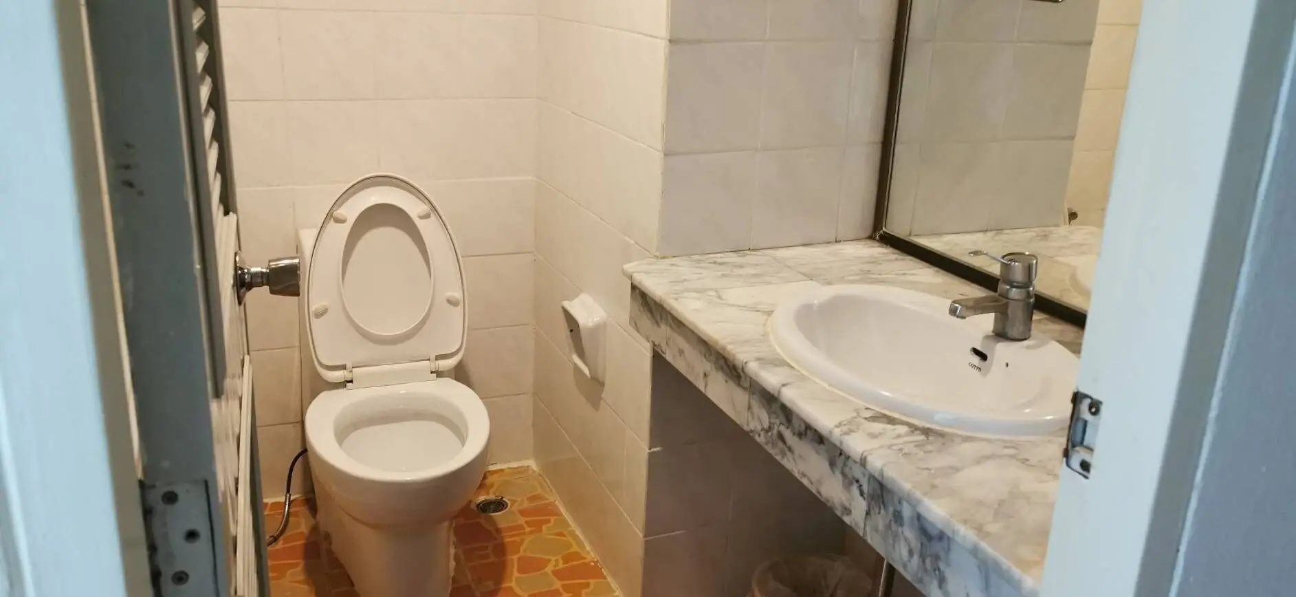 Photo - Traveller Inn Hotel