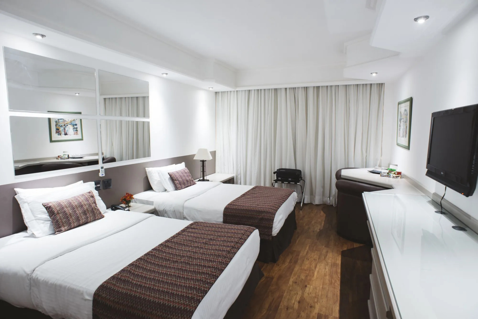 Foto - Hotel Golden Park Campinas Cambuí By Nacional Inn