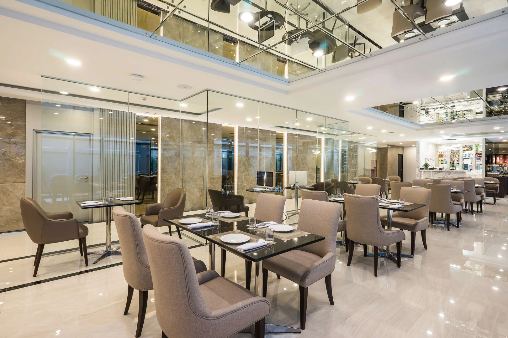 Photo - SureStay Plus by Best Western Sukhumvit 2